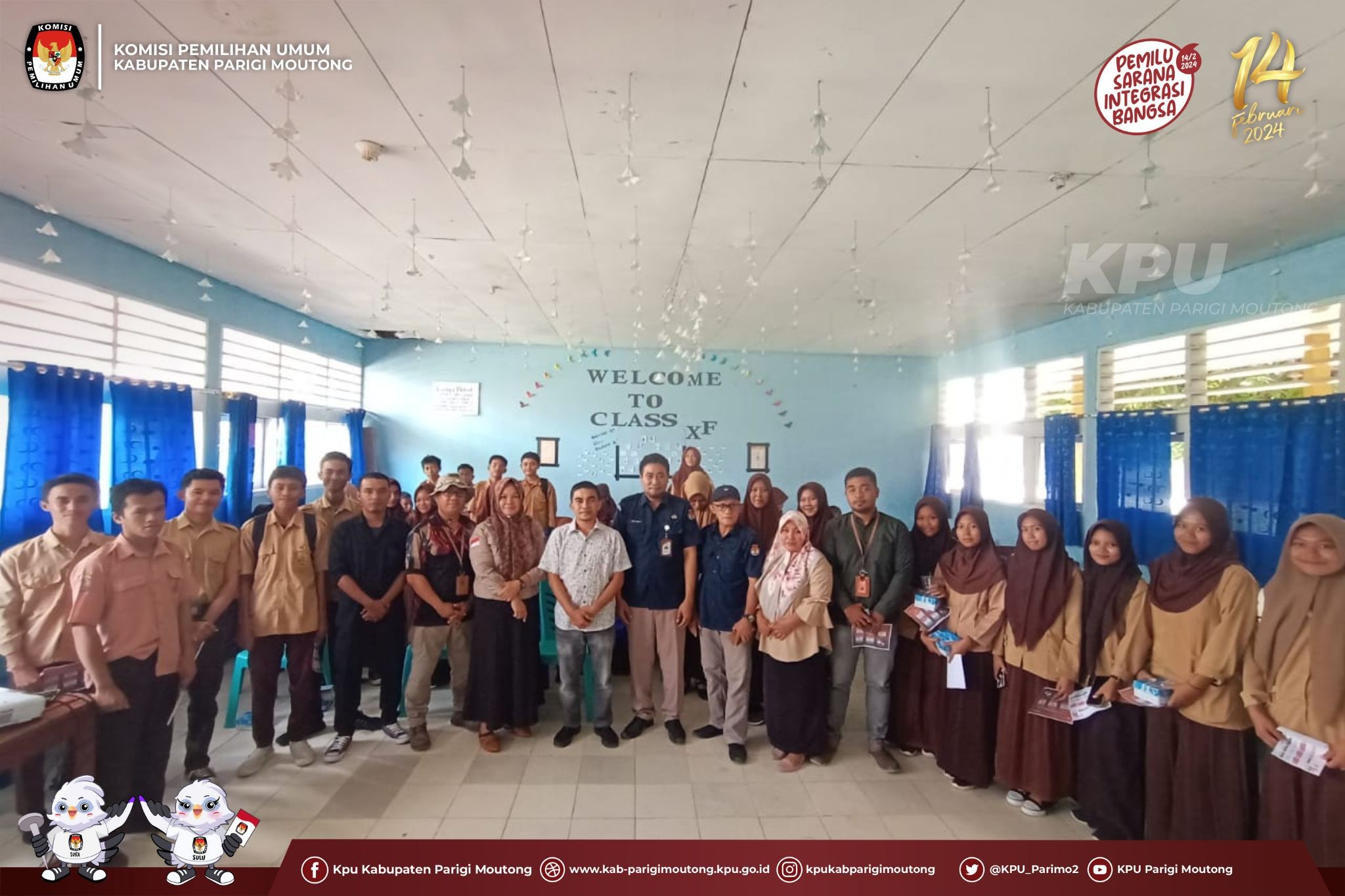foto bersama anak sekolag